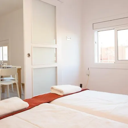 Renovated With Sea View, Vj Apartment *