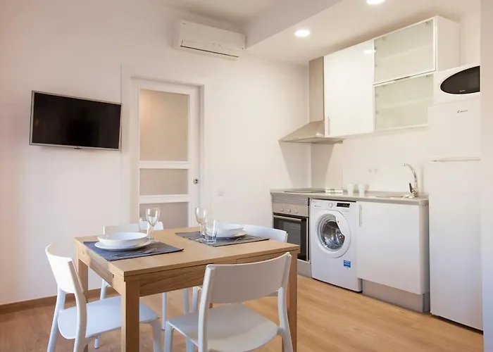 Renovated With Sea View, Vj Апартаменты